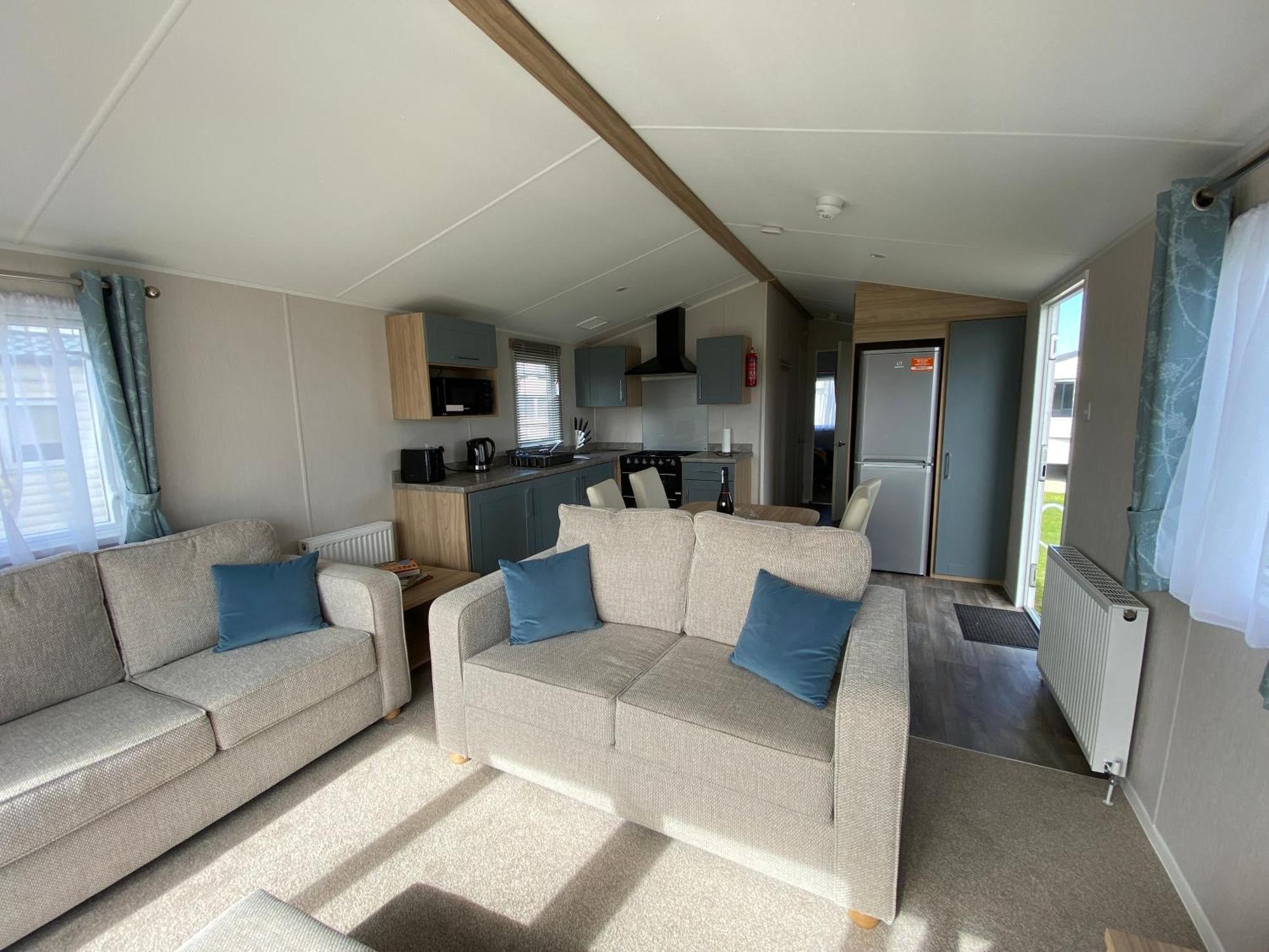 Verbzen Holiday Caravan At St Osyth Beach, Clacton-On-Sea By Verb Holidays Saint Osyth Exterior foto